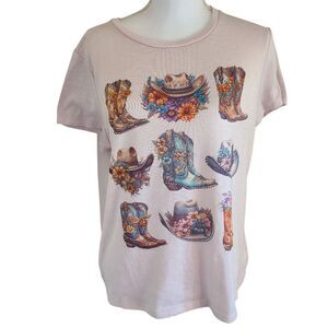 joei & i cowboy hat and western boot graphic tshirt cream womens size M